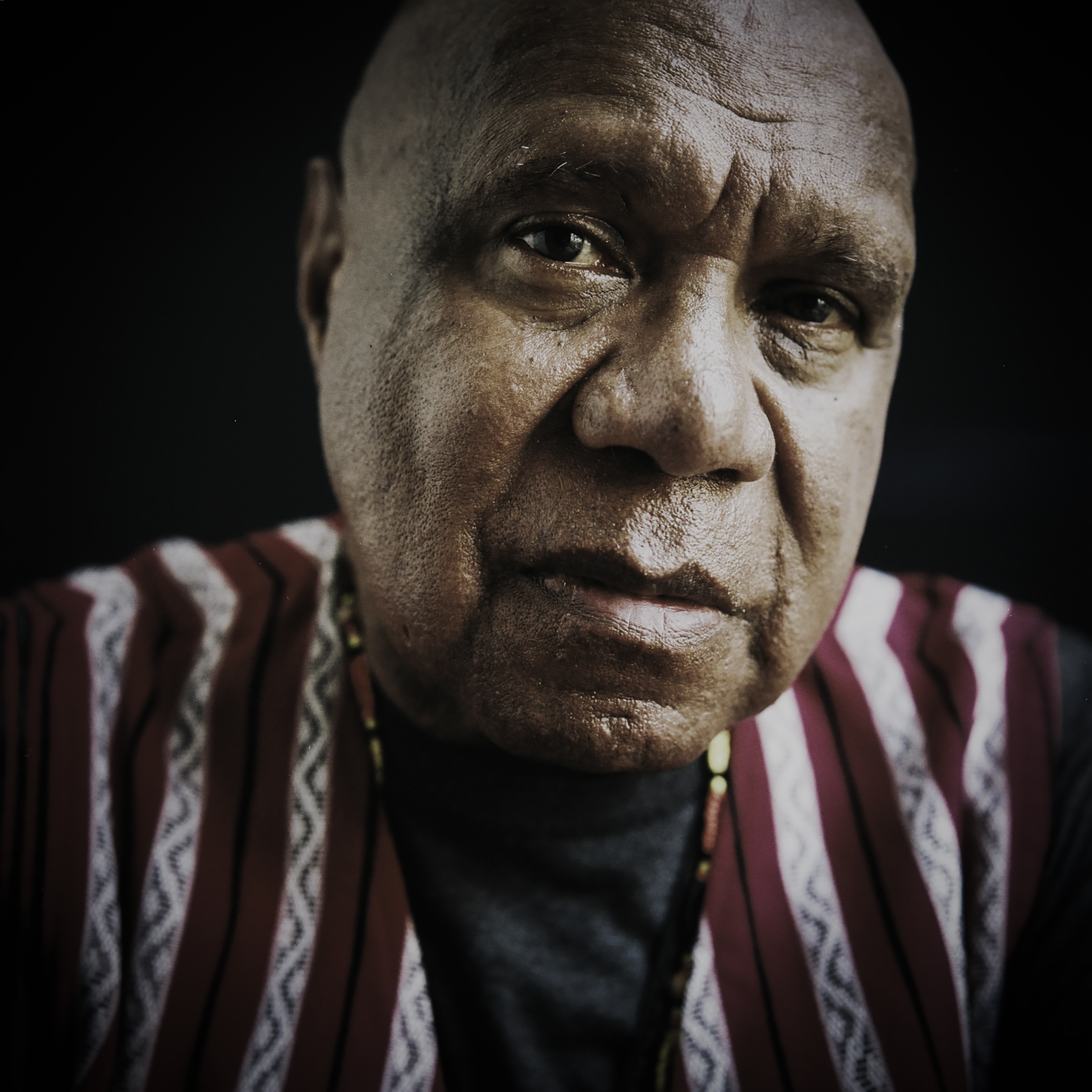 tell me why archie roach book review