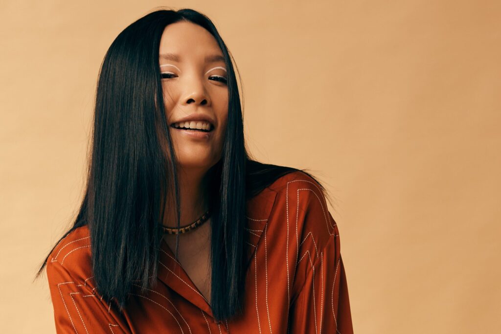 Ticket Page Dami Im